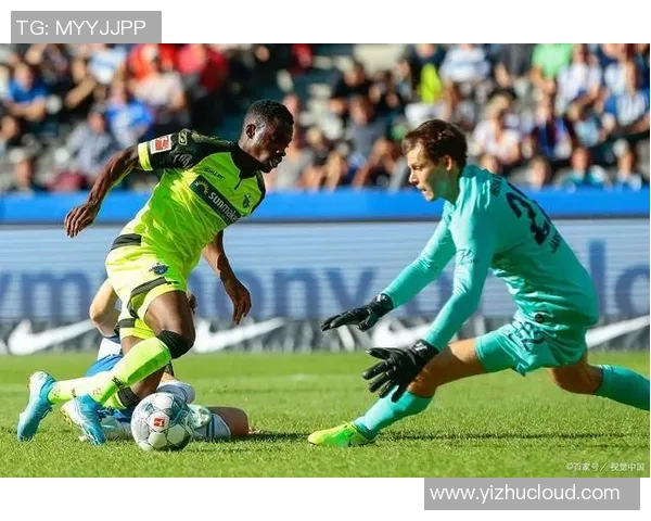 鹿特巴达与特尔斯达的精彩对决揭示足球战术与团队合作的重要性